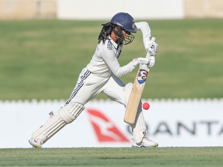 जेमिमा ने भारत के लिए सबसे ज्यादा 52 रन बनाए।