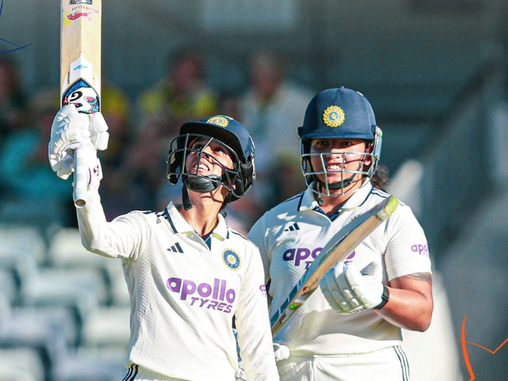 जेमिमा और ऋचा घोष के बीच 43 रन की साझेदारी हुई।