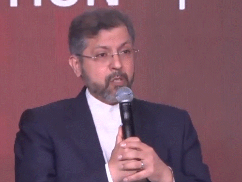 ईरान के डिप्टी विदेश मंत्री सईद खतीबजादेह दिल्ली में चल रहे रायसीना डायलॉग 2026 में शामिल हुए। - Dainik Bhaskar