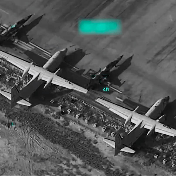 अमेरिका ने गुरुवार को कई ईरानी जहाजों को निशाना बनाया।