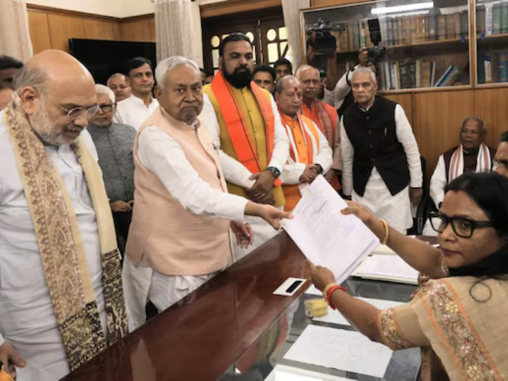 5 मार्च को जब नीतीश कुमार ने राज्यसभा का नॉमिनेशन फाइल किया, तब अमित शाह, सम्राट चौधरी, विजय सिन्हा, नित्यानंद राय जैसे बीजेपी के कद्दावर नेता मौजूद रहे।