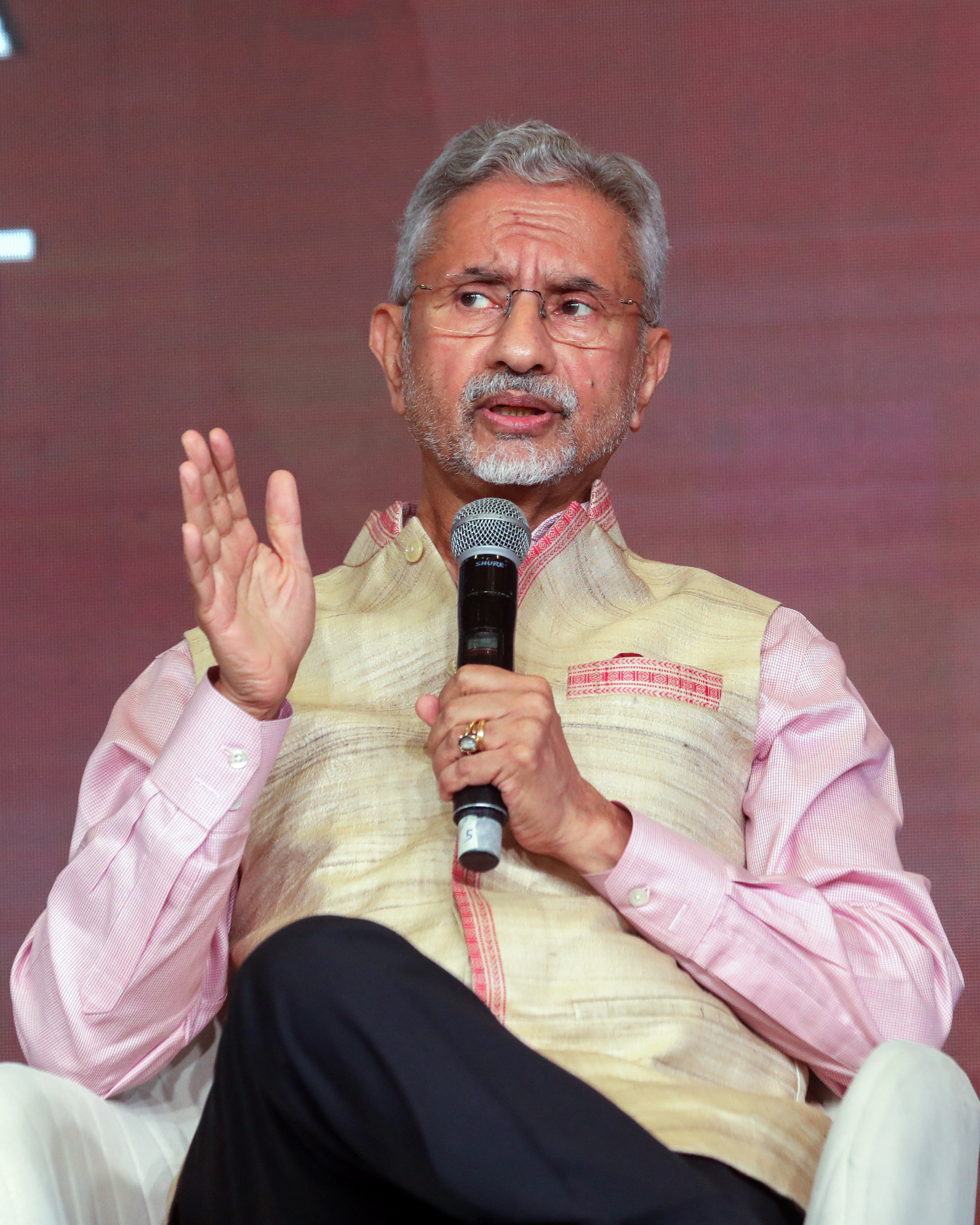 एस जयशंकर ने आज नई दिल्ली में आयोजित रायसीना डायलॉग में हिस्सा लिया।