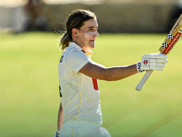 एनाबेल सदरलैंड ने वाका में शतकीय पारी खेली।