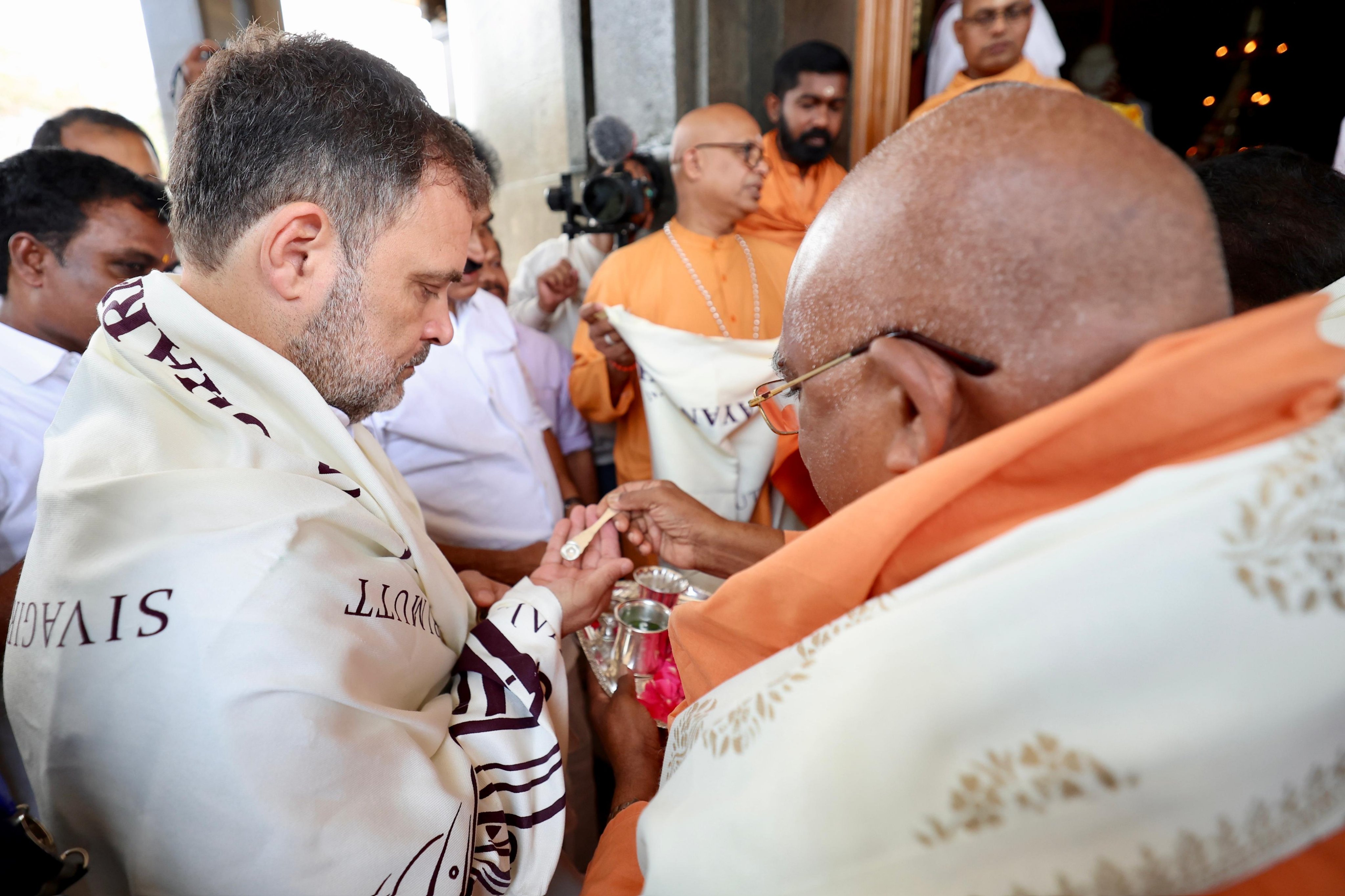 राहुल म्हणाले- राजकारणी नसतो, तर एयरोस्पेस उद्योजक असतो: चीनच्या स्तुतीत म्हटले- चीनची औद्योगिक उत्पादन प्रणाली अतुलनीय, पण तो लोकशाही नसलेला देश