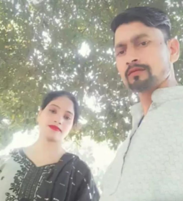 बिट्‌टू बजरंगी के मुताबिक फोटो में दिख रही महिला शबनम और उसके बगल में खड़ा शख्स दानिश है। दोनों पति-पत्नी हैं, लेकिन भाई-बहन बनकर उनके घर आए थे।