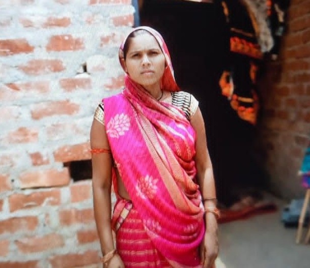 मृतका राजेश्वरी देवी (46) की फाइल फोटो।