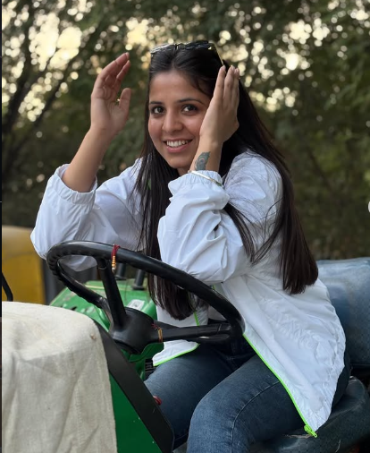 हिमशिखा अपनी काबिलियत पर खूब भरोसा करती थी। इसलिए नौकरी छोड़ने पर भी दुखी नहीं थी।