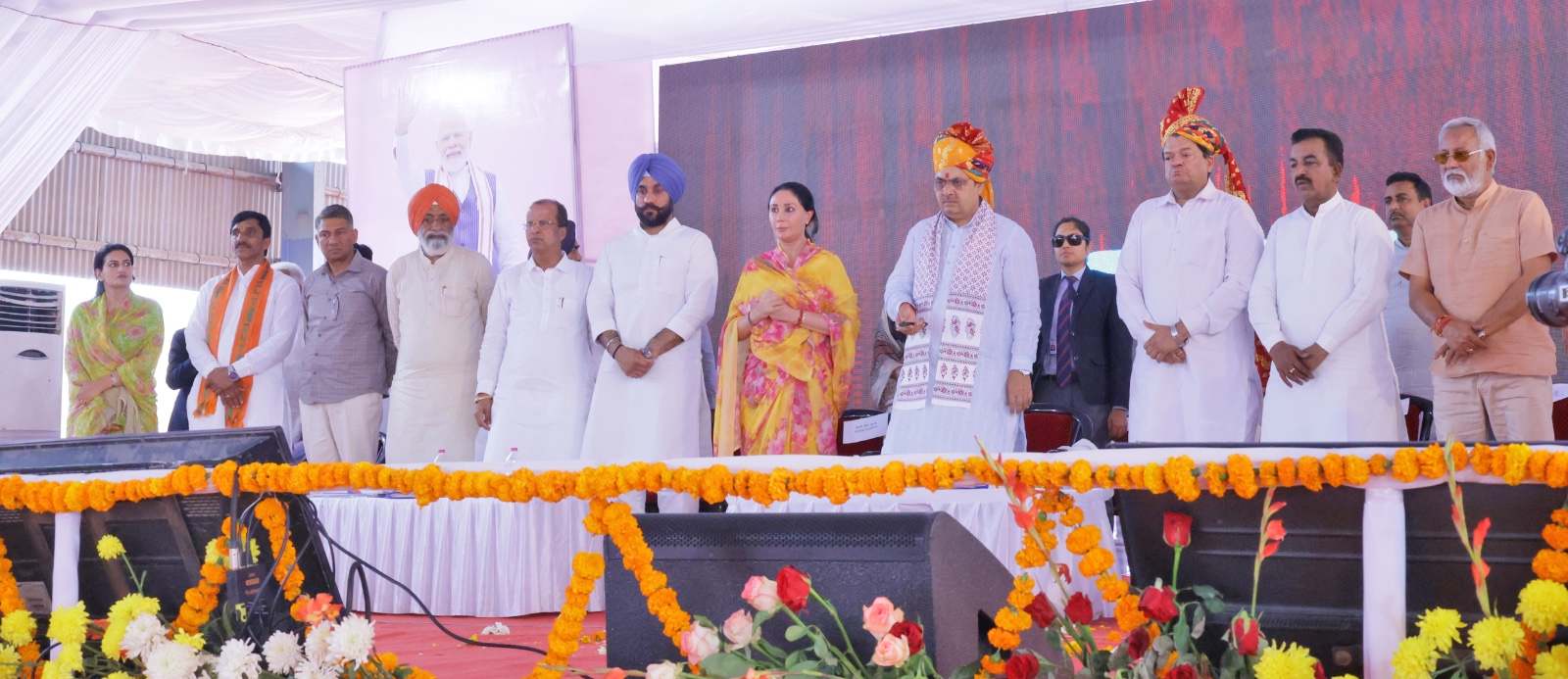 उप मुख्यमंत्री दिया कुमारी ने कहा कि सरकार की योजनाओं का केंद्र बिंदु महिलाएं हैं।