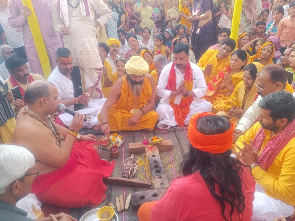 Firozabad Pitambara Mahayagna Inauguration | Ramdas Maharaj Agni Prajalit