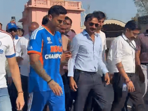 टीम इंडिया की इस जीत का पूरे देश में जश्न मनाया गया। बतौर कप्तान सूर्या ने पहली ICC ट्रॉफी जीती।