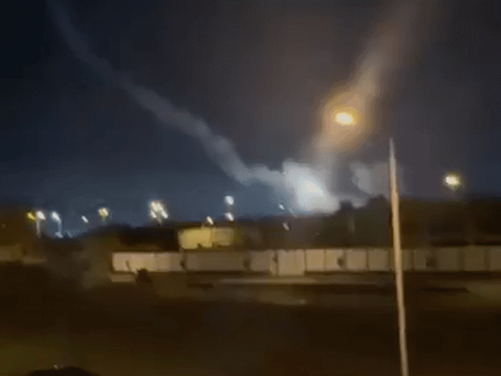 बहरीन पर रविवार रात ईरानी ड्रोन हमले का फुटेज।