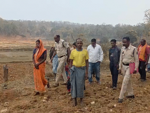 घर वालों पर शक हुआ तो पुलिस पूछताछ के लिए सदस्यों को बाहर लाई। जिसके बाद आरोपियों ने पूरी वारदात बताई।