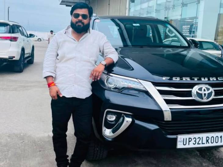 फॉर्च्यूनर में लगे खून के निशान जांच के लिए भेजे गए