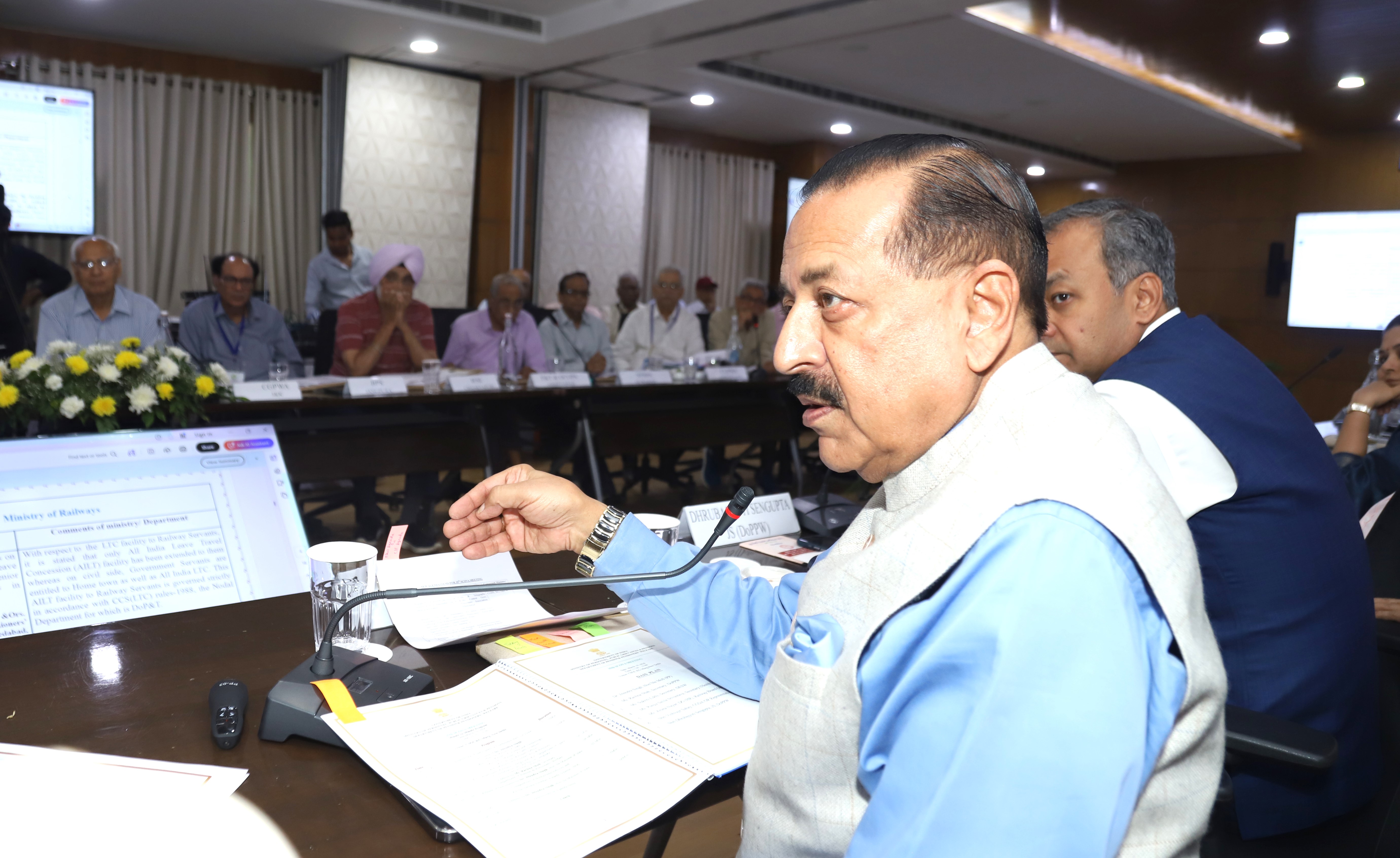 SCOVA का उद्देश्य पेंशनभोगियों के कल्याण संबंधी मुद्दों और शिकायतों पर बातचीत करना है।