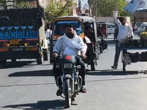 An increase in temperature was recorded due to strong sunshine in Nagaur, Rajasthan.