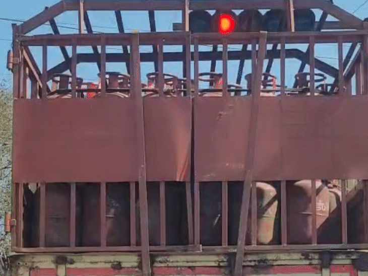 MP में 2 दिन से कमर्शियल सिलेंडर की सप्लाई ठप: पारंपरिक ईंधन के इस्तेमाल पर जुर्माना, लेकिन इंदौर में अफसर बोले- लकड़ी, कंडे, भट्ठी जलाएं - Bhopal News comp 151 51773146943 1773151672