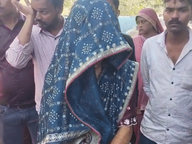 दूल्हा-दुल्हन। - Dainik Bhaskar