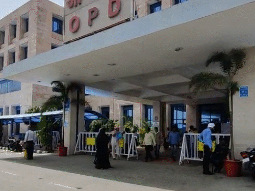 भोपाल एम्स में 15 साल की बच्ची का सफल इलाज किया गया। - Dainik Bhaskar