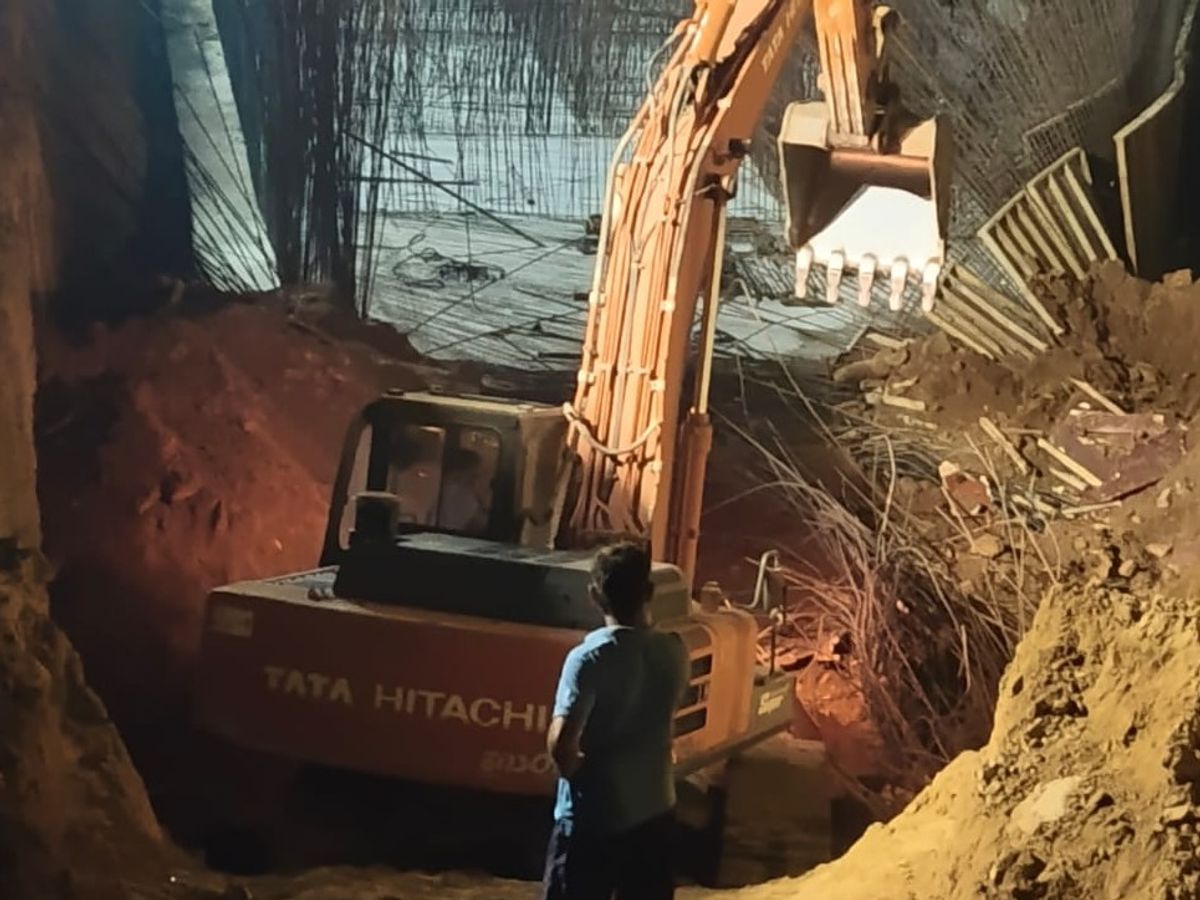 A lack of safety equipment was also observed during the construction of the STP in Signature Global Society. Sharp rebar can be seen protruding here