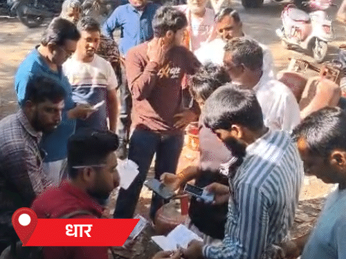 MP में 2 दिन से कमर्शियल सिलेंडर की सप्लाई ठप: पारंपरिक ईंधन के इस्तेमाल पर जुर्माना, लेकिन इंदौर में अफसर बोले- लकड़ी, कंडे, भट्ठी जलाएं - Bhopal News comp 56 1773206249