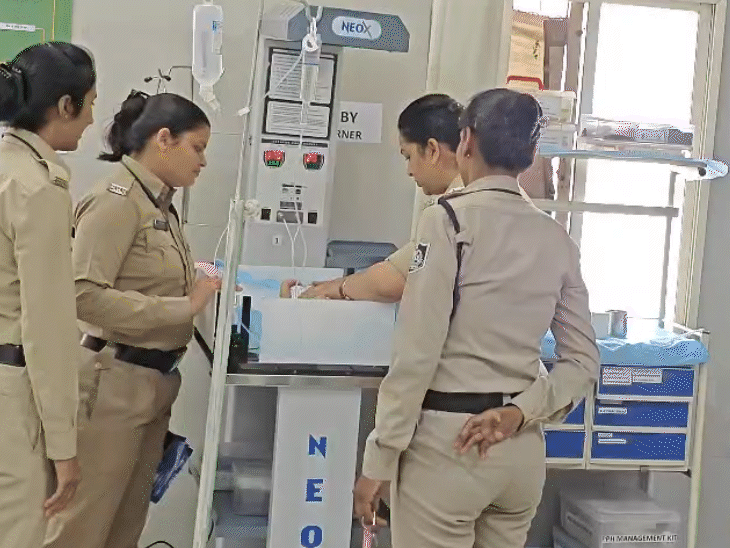 बच्चे को आईसीयू में रखा गया था। फिलहाल वो पूरी तरह स्वस्थ है।