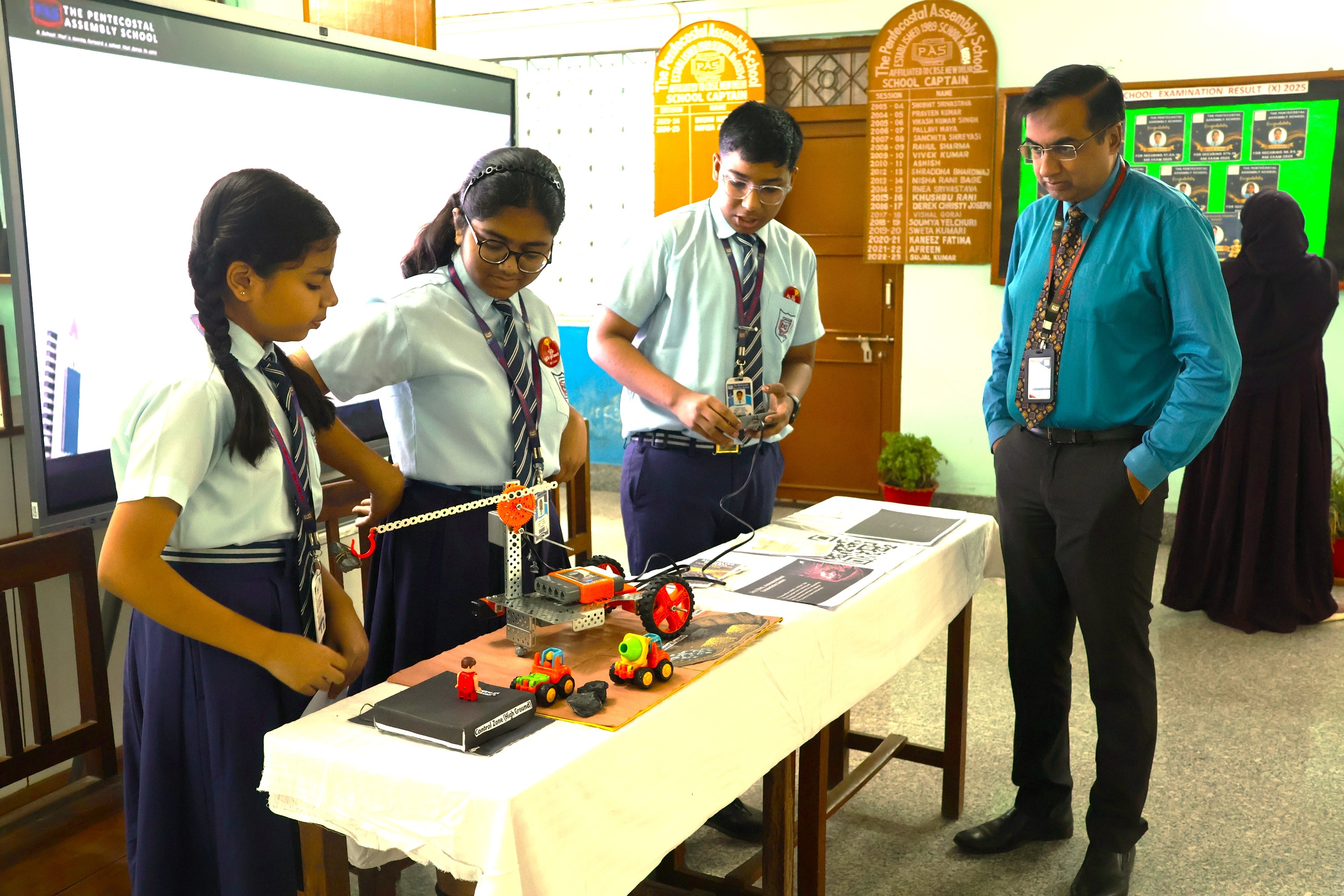 Kids show off their skills at the Robotics Showcase