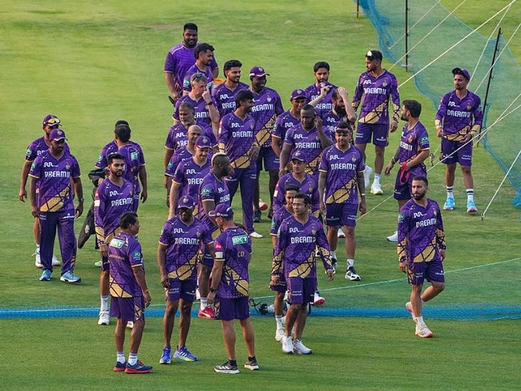KKR के प्रैक्टिस कैंप की फोटो पिछले साल की है। - Dainik Bhaskar