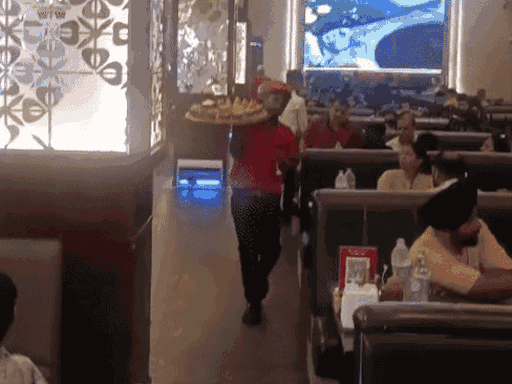 मनजीत सिंह के अनुसार पहले रोजाना करीब 15 से 20 हजार ग्राहक ढाबों पर पहुंचते थे, लेकिन अब यह संख्या घटकर 10 से 12 हजार के बीच रह गई है।