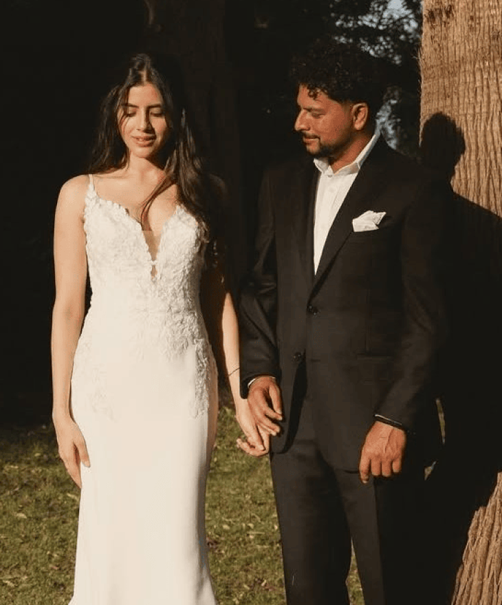 ये तस्वीर तब की है जब कुलदीप ने सगाई के बाद फोटो शूट करवाया था।