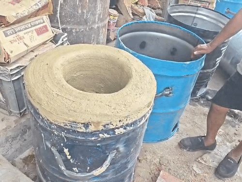 गैस सिलेंडर की किल्लत के बाद अब शहर में भट्ठियों के दाम भी तेजी से बढ़ गए हैं।