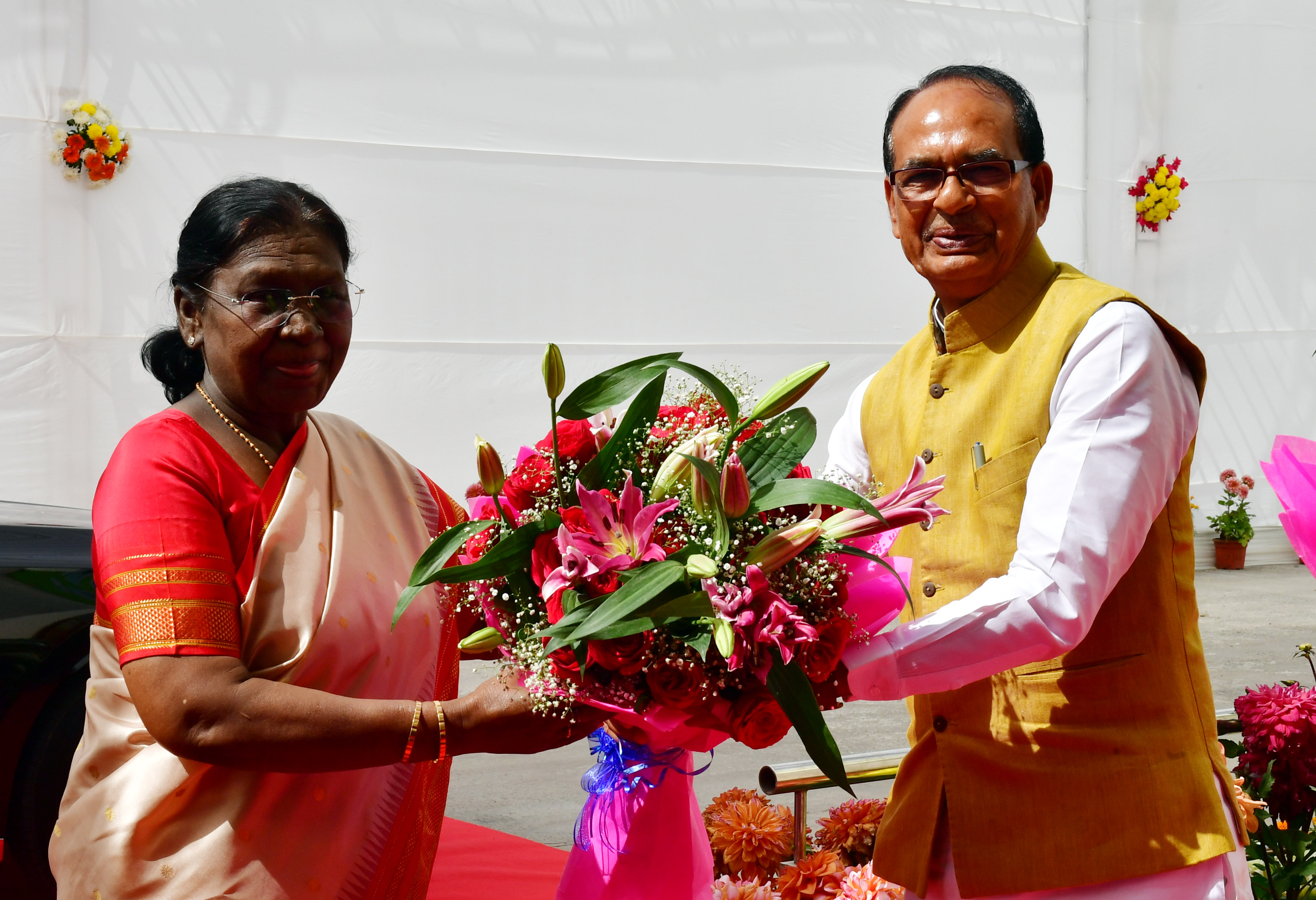 इस कॉन्फ्रेंस में डिजिटली, क्लाइमेट फ्रेंडली खेती पर बातचीत की।