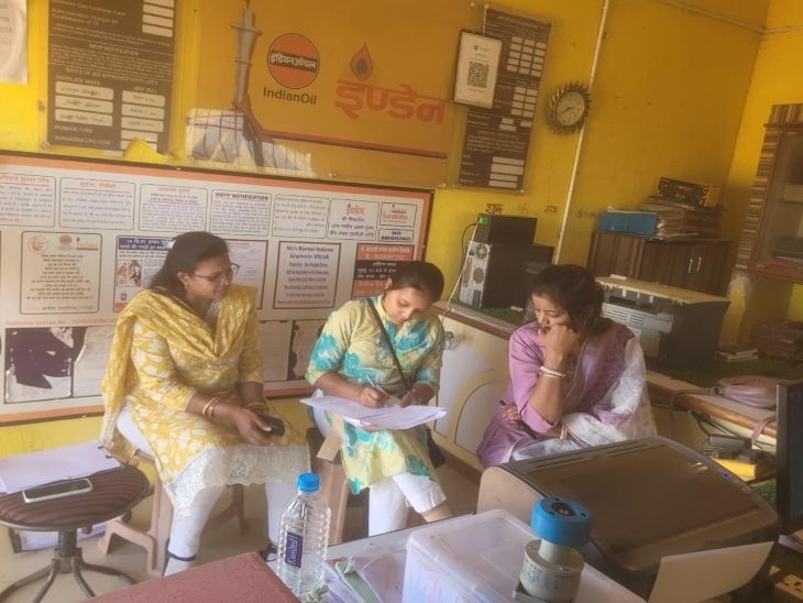 अभनपुर-नवापारा क्षेत्र में रवि ग्लास एंड प्लाइवुड में एलपीजी सिलेंडरों की कालाबाजारी का मामला सामने आया।