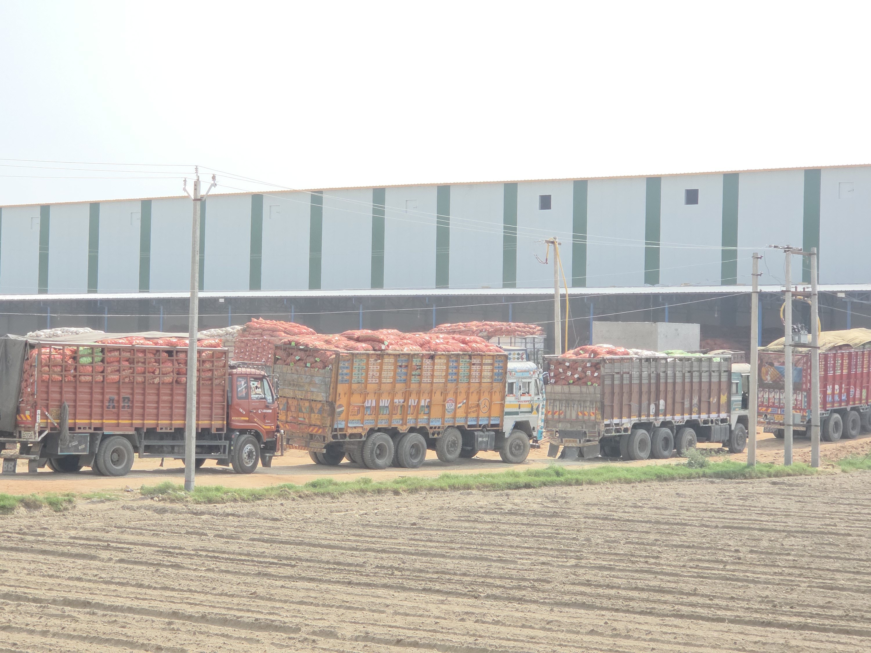 Sambhal Cold Storage License Warning | Official Threatens Action