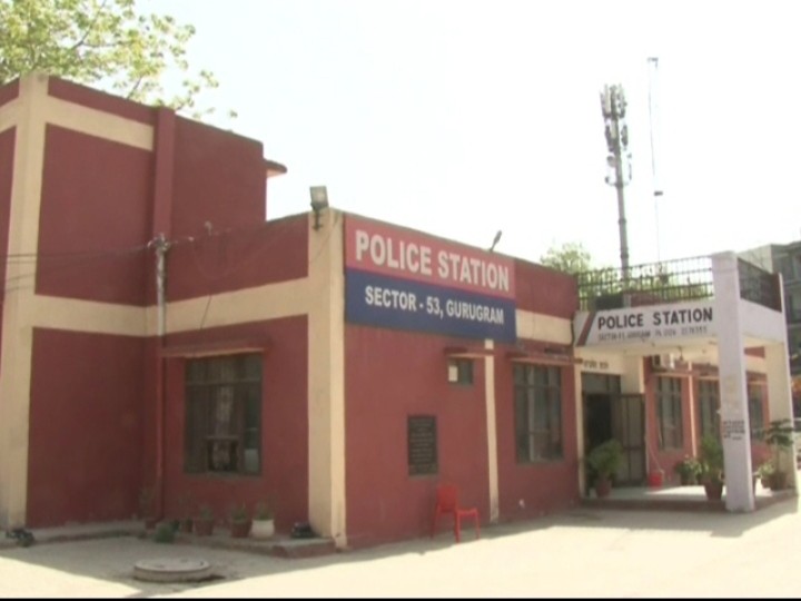 गुरुग्राम में पड़ोसी का अंगूठा दांतों से काटा:  फोन पर हुई कहासुनी पर भड़का व्यक्ति; हड्डी के कई टुकड़े हुए, आरोपी गिरफ्तार – gurugram News