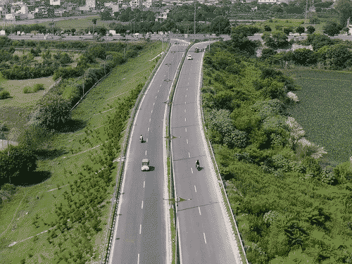 ग्रीन कॉरिडोर फेज-2 शुरू होने से निशातगंज से लेकर समता मूलक तक नॉन स्टाप गाड़ियां फर्राटा भर सकेंगी।