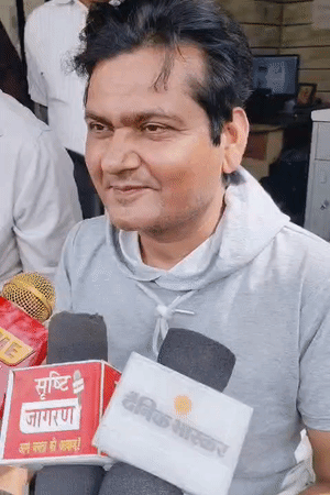 Nawazuddin's brother Faizuddin told that earlier there was an old land, which they had come to buy.