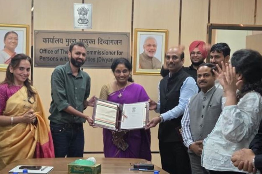 इस MoU में श्रवण बाधितों को ट्रेनिंग के साथ-साथ स्किलस भी सिखाए जाएंगे।