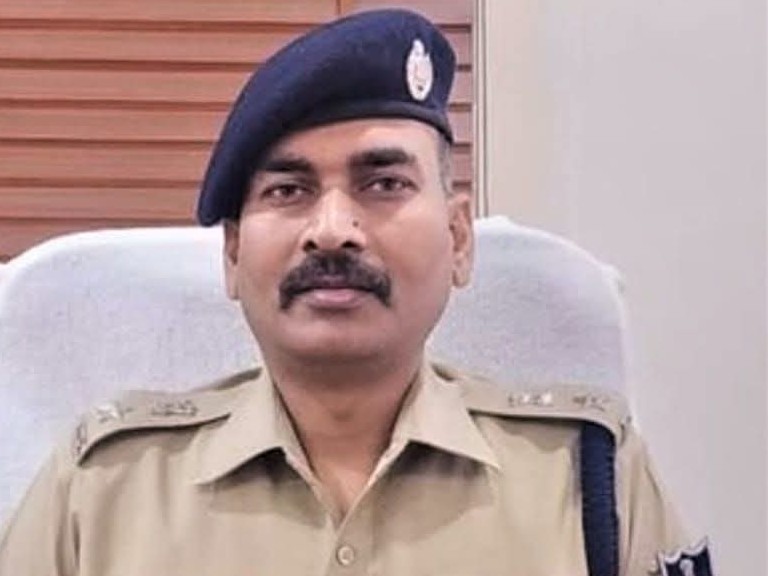 Jabalpur SP Punishes 26 Police Inspectors; Service Record & Promotion ...
