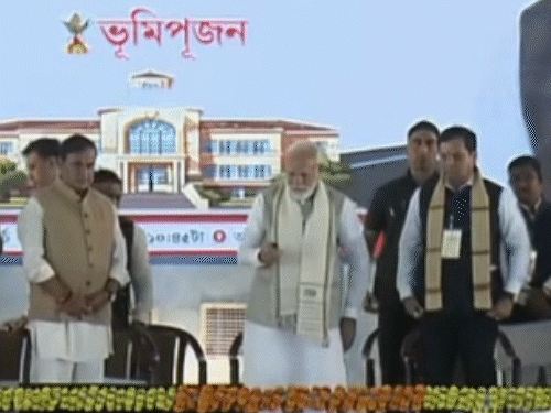 प्रधानमंत्री नरेंद्र मोदी के असम दौरे का आज दूसरा दिन है। - LRN24