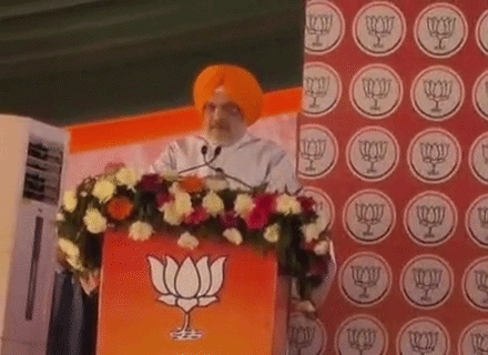 स्टेज पर सिख नेता, पगड़ी वाले सपोर्टर, किसानों को मैसेज:  शाह की स्ट्रेटजी-पंजाब में सिख साथ दिखने ज्यादा जरूरी; 19% वोटबैंक का गणित क्या – Moga News