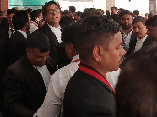 उत्तर प्रदेश बार काउंसिल के सदस्य पद के चुनाव के लिए लखनऊ में पांच दिवसीय मतदान प्रक्रिया रविवार खत्म हो गई।