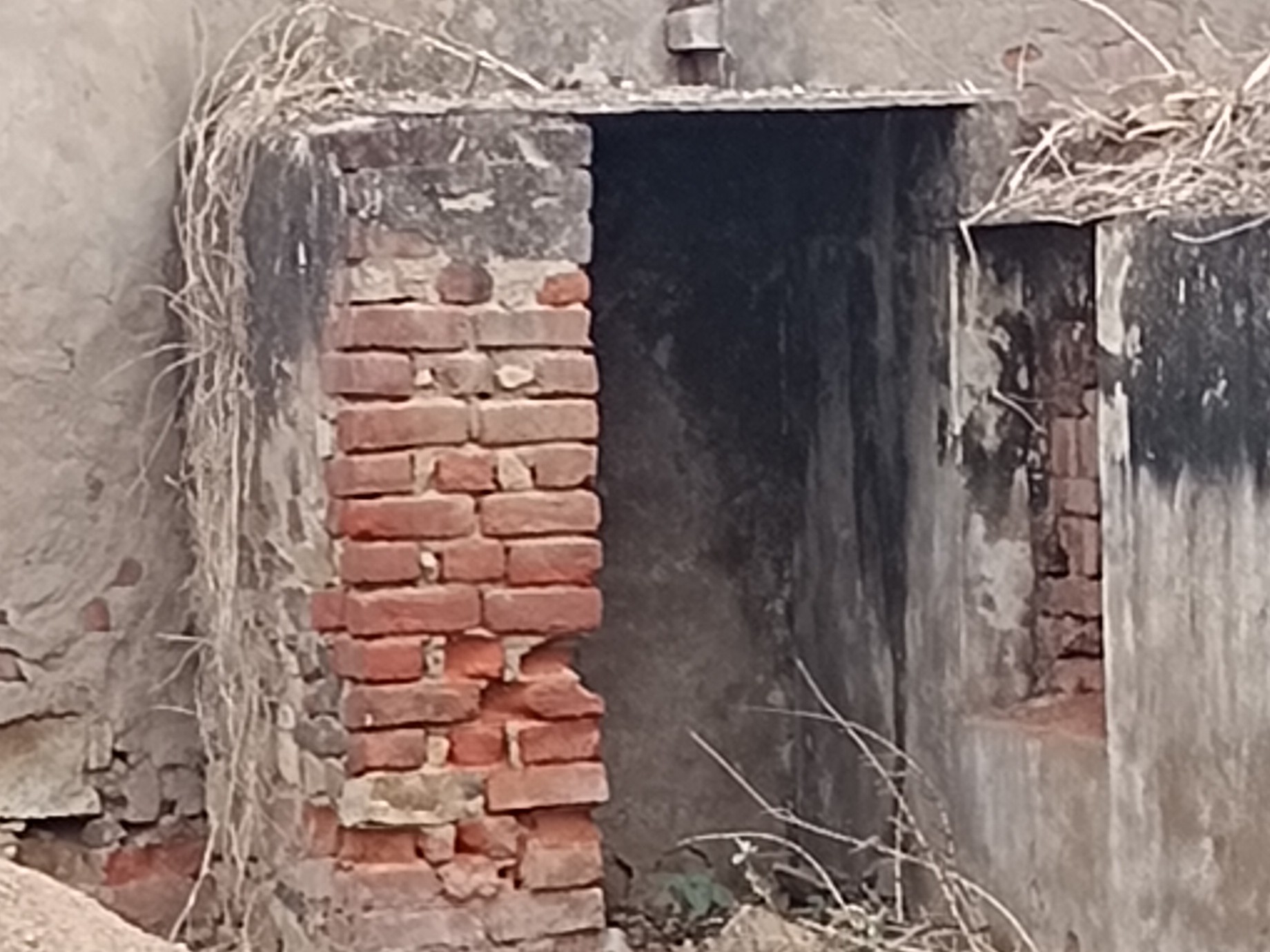 आंगनबाड़ी केंद्र में शौचालय के हालात