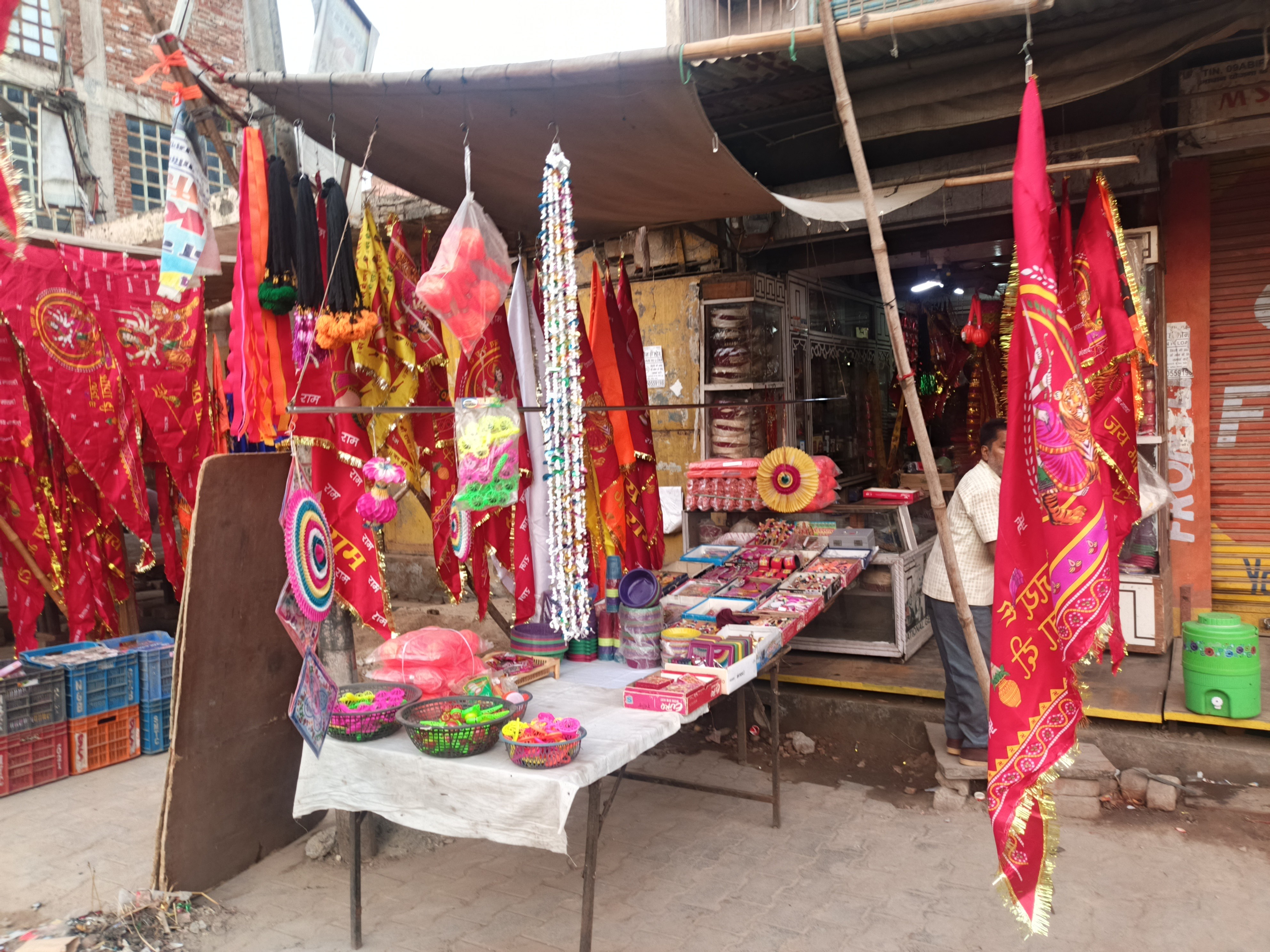 Chaitra Navratri Markets See Mata Rani Attire, Chunari Sales Boost