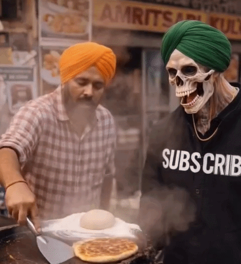 चौथा दिन के ठहरने के प्लान की बता करते हुए अमृतसरी खाना का जिक्र किया गया।