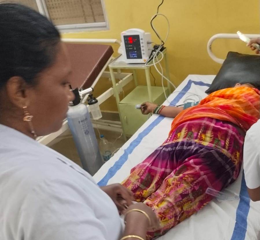 मधुमक्खियों के हमले में महिला की हुई मौत।