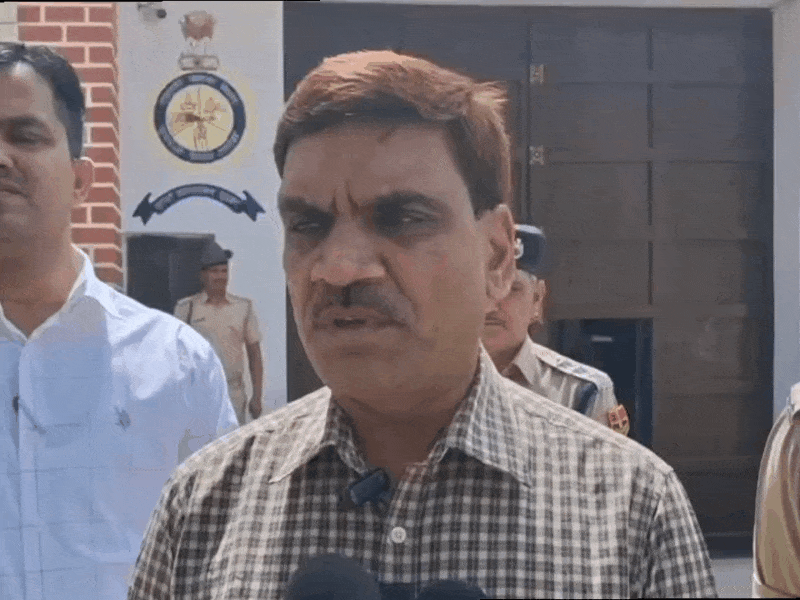 कलेक्टर डॉक्टर अरुण गर्ग और एसपी देवेंद्र राजावत ने बताया कि सर्च में कोई भी संदिग्ध वस्तु मिली है।