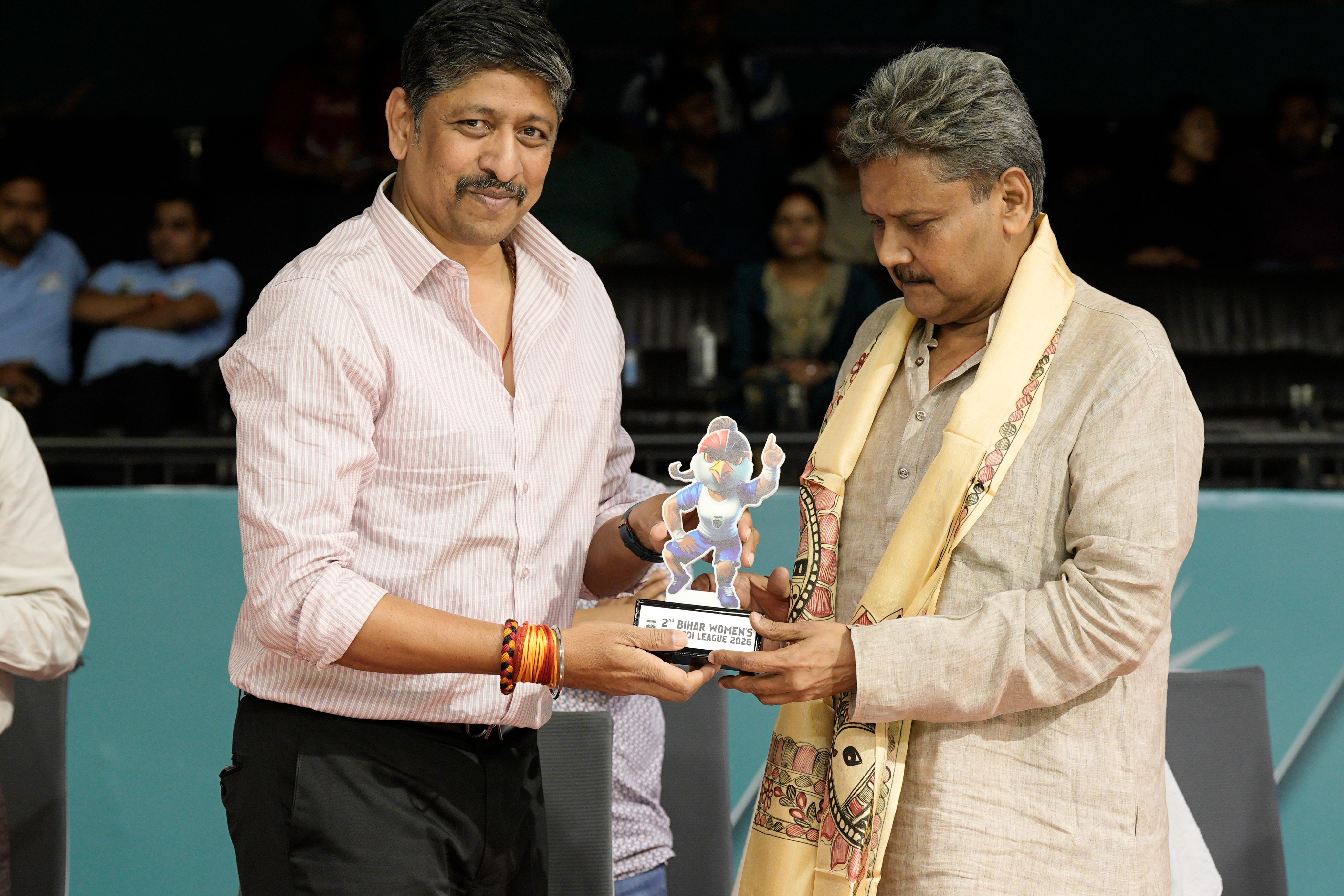 वित्त एवं ऊर्जा मंत्री बिजेंद्र प्रसाद यादव और विशिष्ट अतिथि शिक्षा मंत्री डॉ सुनील कुमार मौजूद रहे।