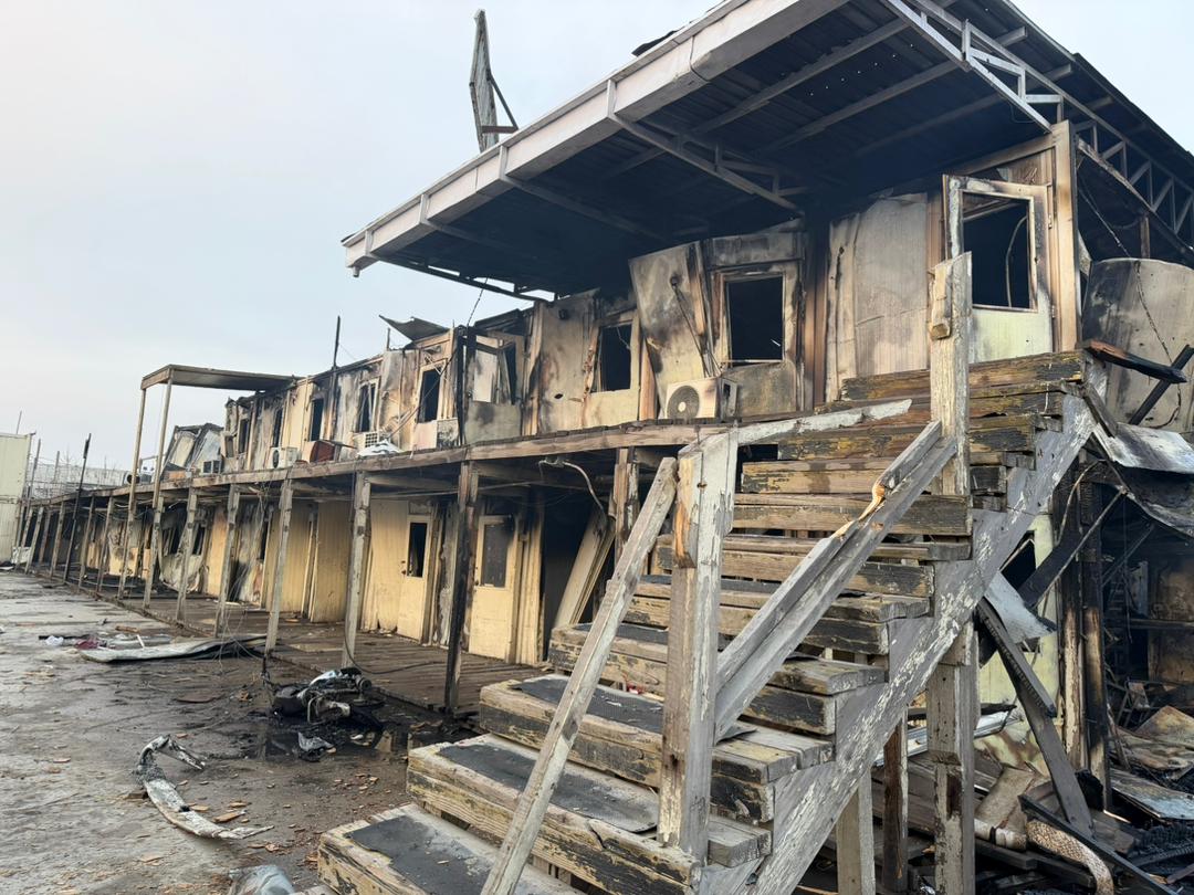 पाकिस्तानी हमले में अफगानिस्तान में कई घर तबाह हो गए।