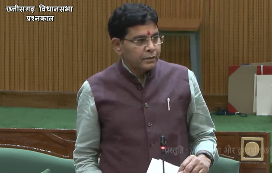 राजस्व मंत्री टंकराम वर्मा- धमतरी में 3 और कांकेर में 5 शिकायतें मिली है।