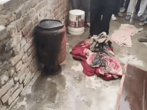 कुरुक्षेत्र के यारा गांव में घटना से जला गैस सिलेंडर। - Dainik Bhaskar